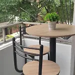 Apartamento Con Balcon Laureles Estadio