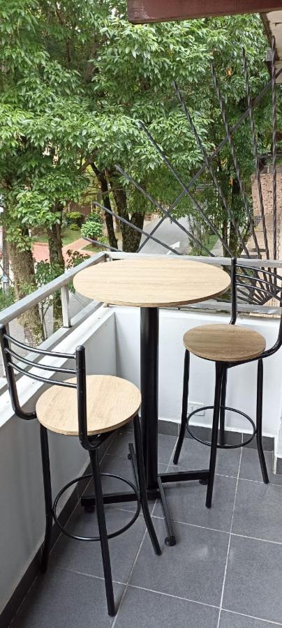 Apartamento Con Balcon Laureles Estadio Apartment Medellin